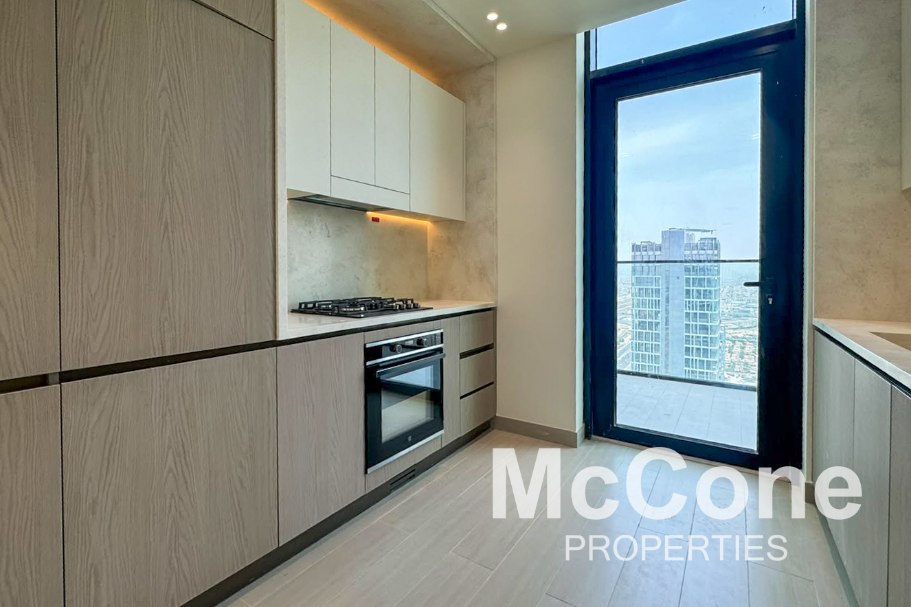 1 Bedroom Apartment for Sale in Binghatti Apex, Jumeirah Village Circle — photo 3 of 13
