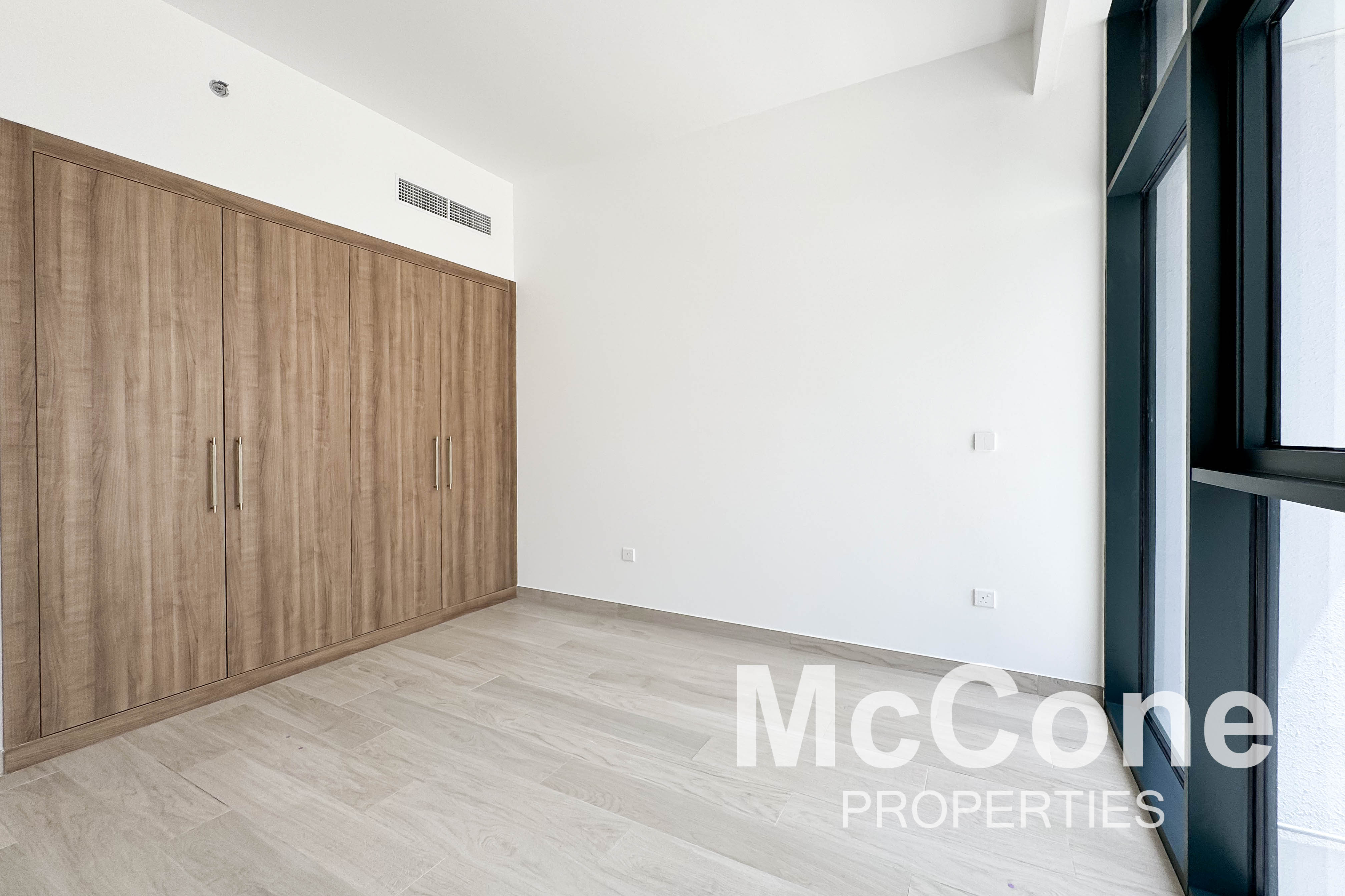 2 Bedroom Apartment for Sale in Azizi Riviera Beachfront Tower B, Meydan — photo 8 of 13