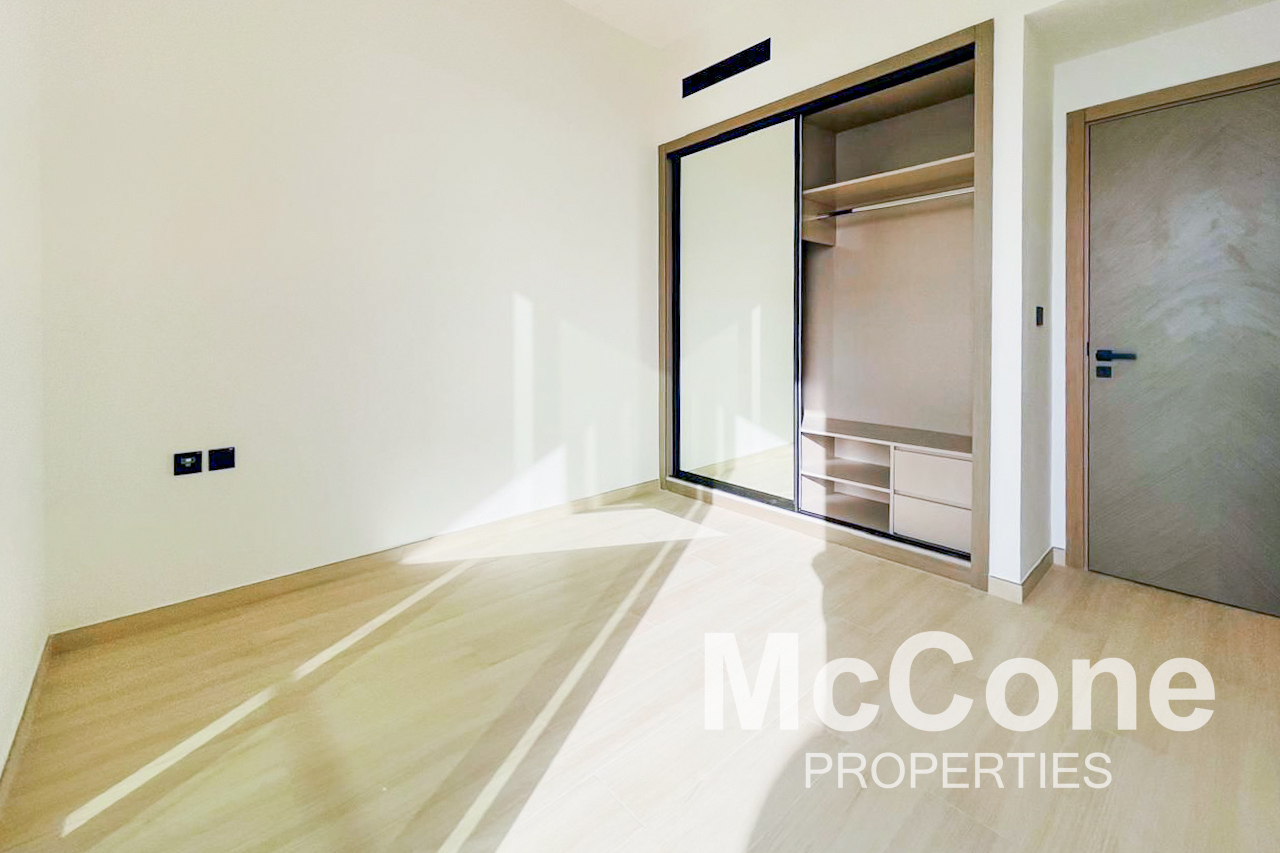 3 Bedroom Apartment for Sale in Binghatti Heights, Jumeirah Village Circle — photo 8 of 15