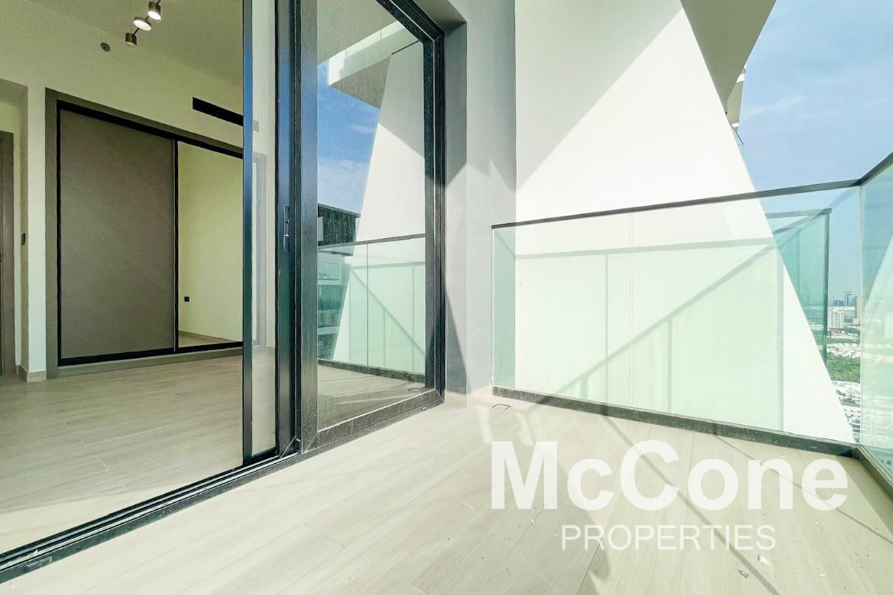 3 Bedroom Apartment for Sale in Binghatti Heights, Jumeirah Village Circle — photograph 11 of 15