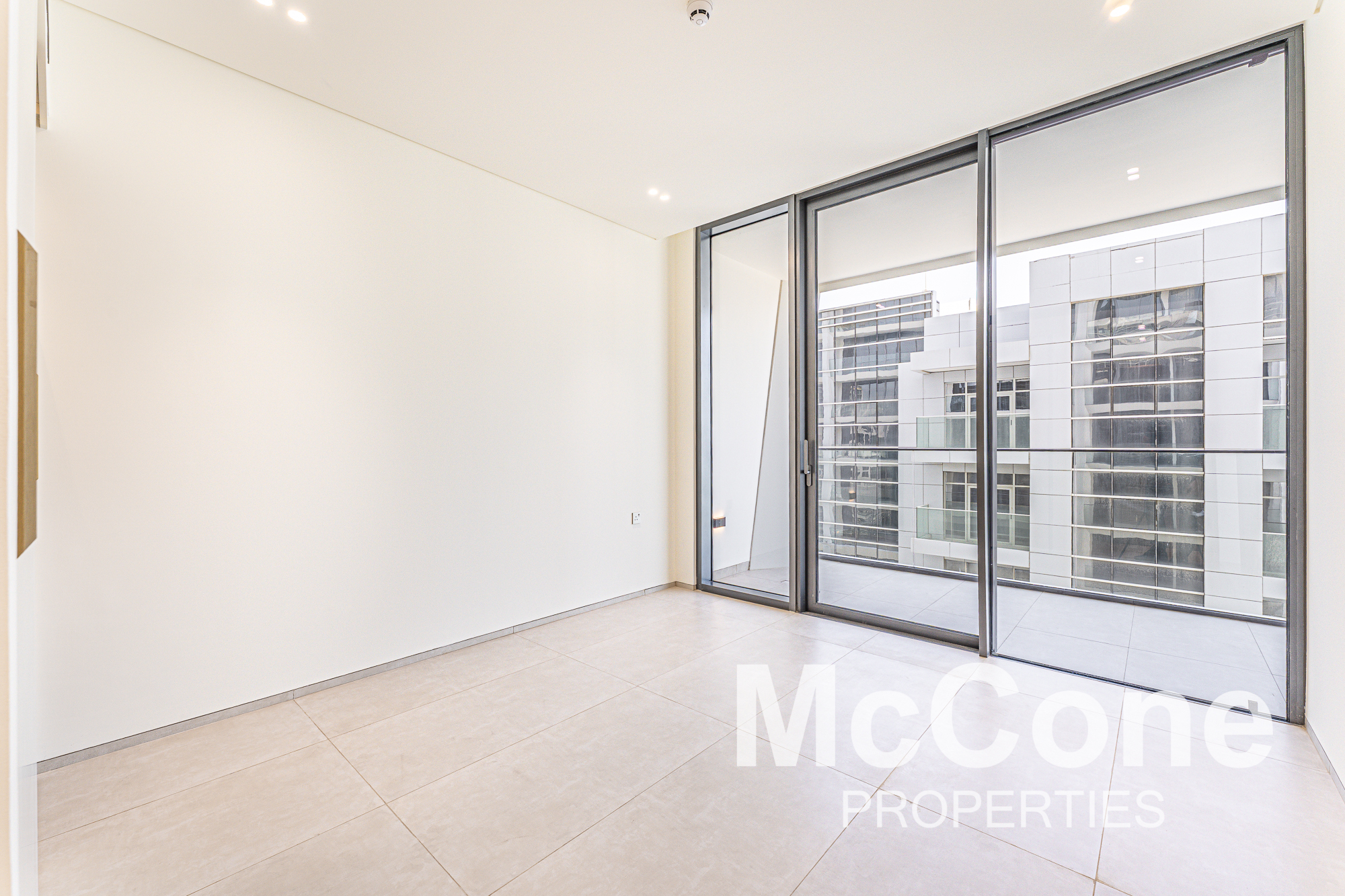 1 Bedroom Apartment for Sale in Binghatti Ivory, Al Jaddaf — photo 6 of 14