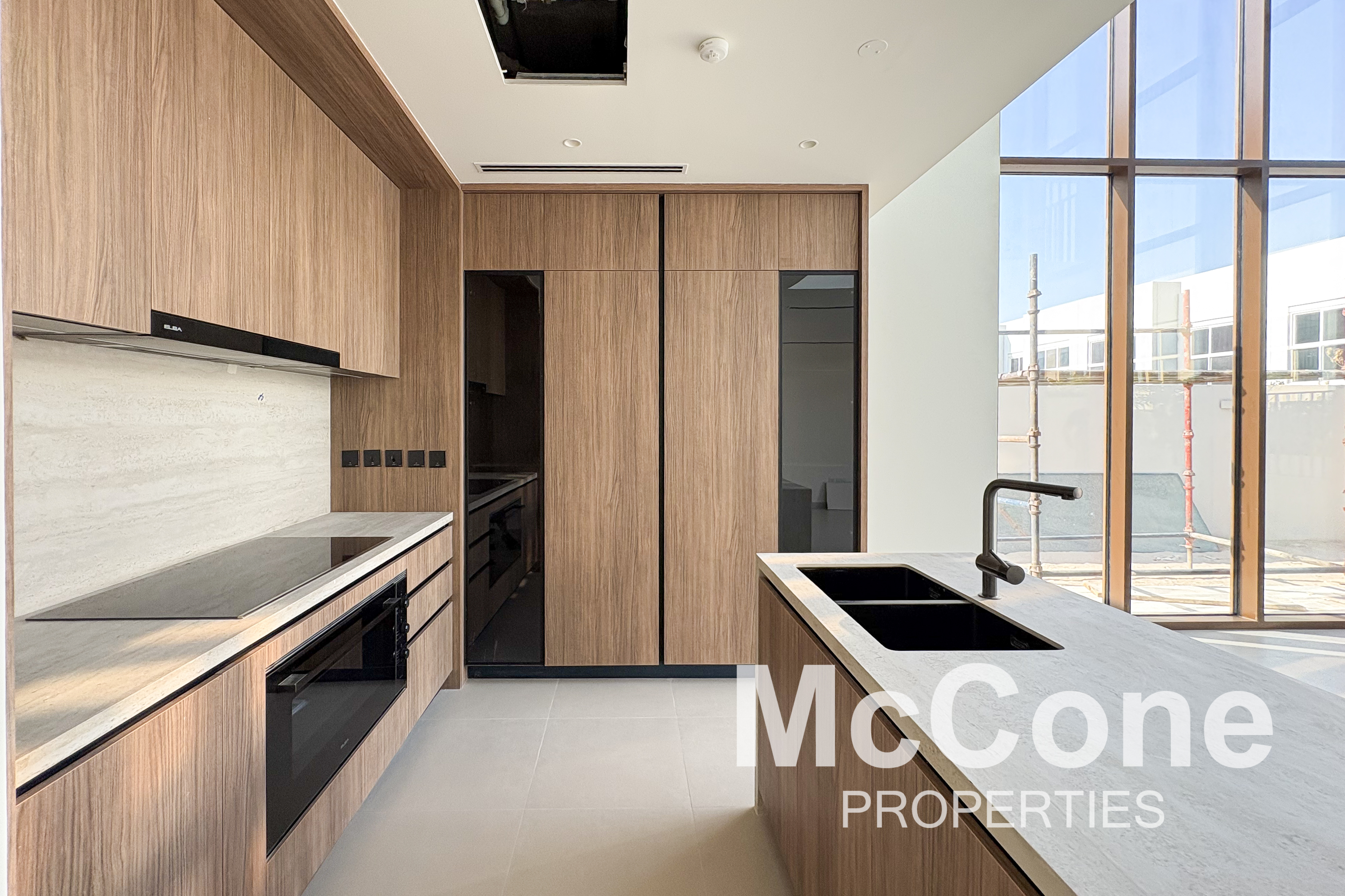 4 Bedroom Townhouse for Sale in Mudon Al Ranim 8, Mudon — photo 3 of 13