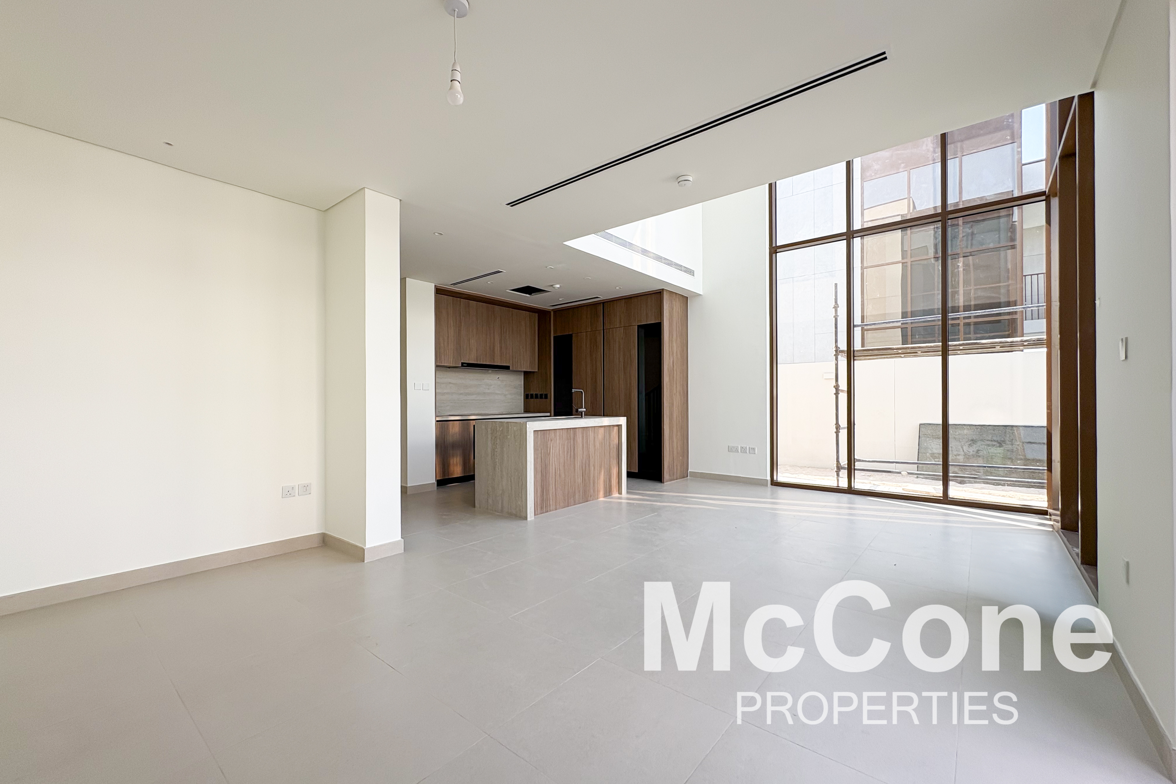 4 Bedroom Townhouse for Sale in Mudon Al Ranim 8, Mudon — photo 2 of 13