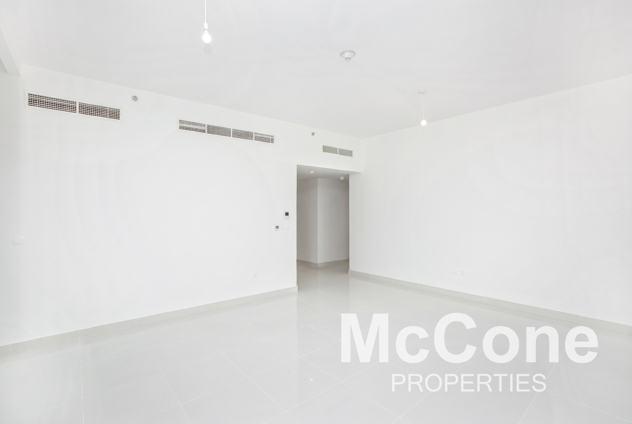 2 Bedroom Apartment for Sale in Boulevard Crescent Tower 2, Downtown Dubai — photo 8 of 17