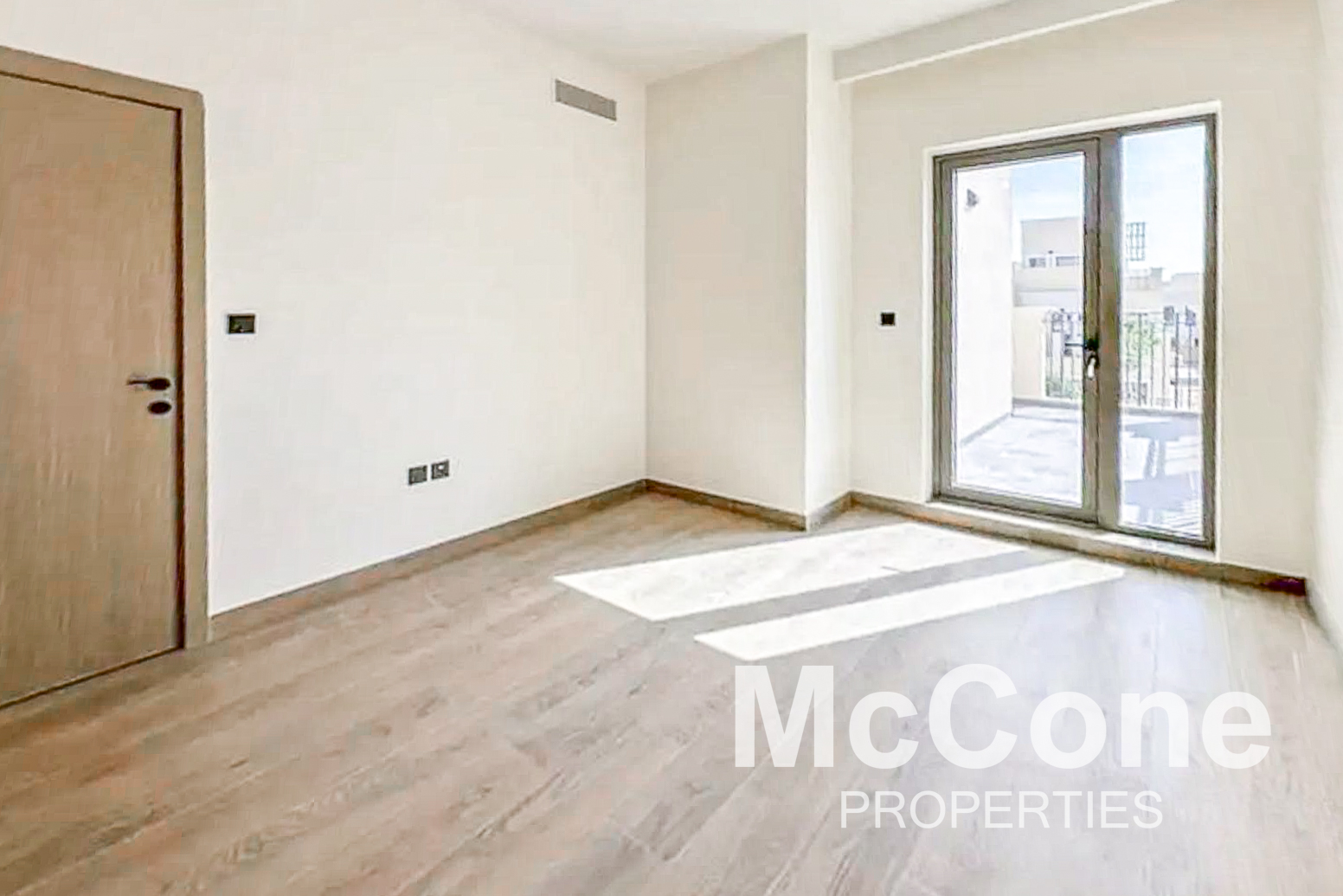 5 Bedroom Townhouse for Sale in Malta, Damac Lagoons — photo 8 of 11