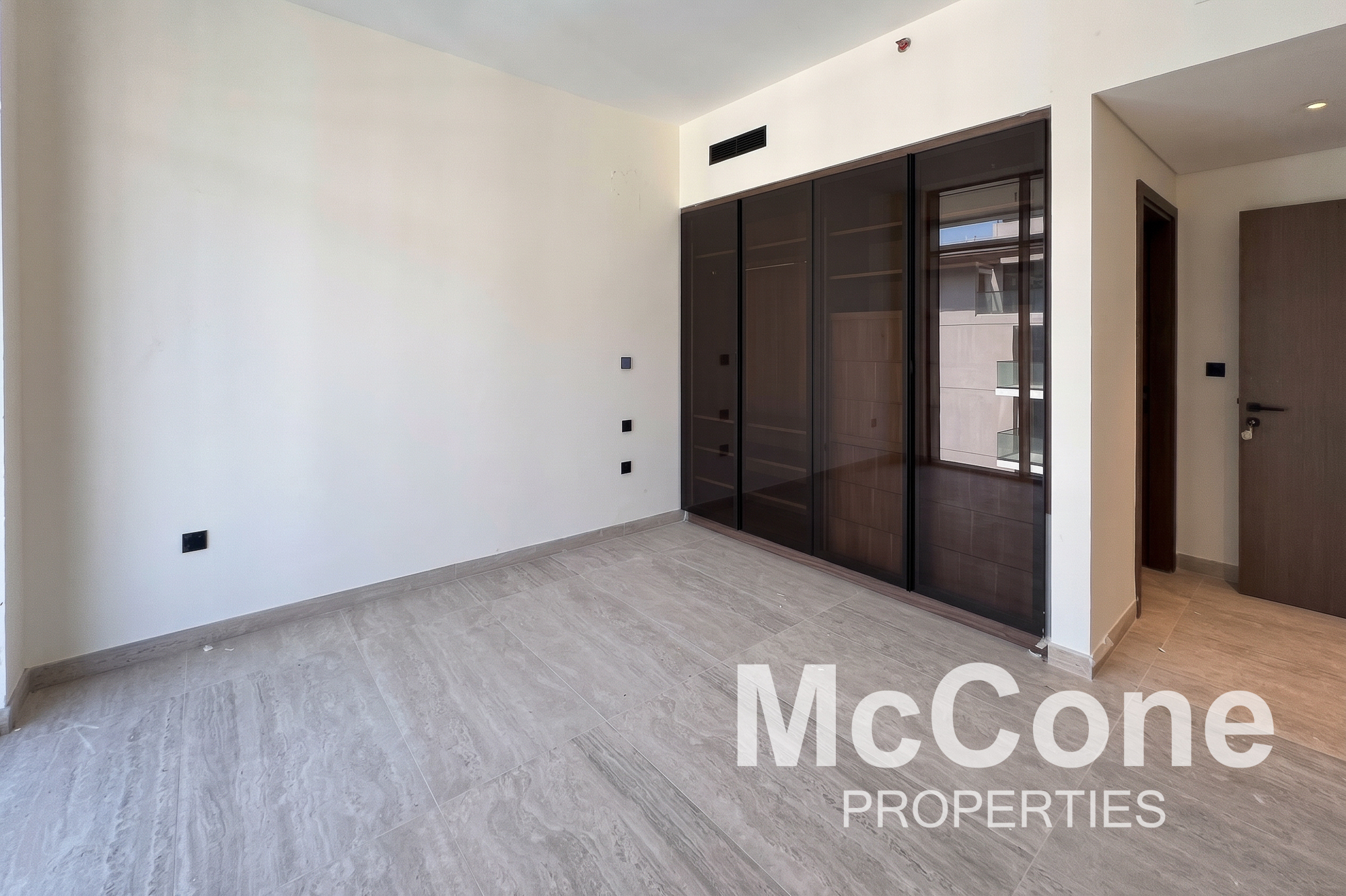 1 Bedroom Apartment for Sale in Helvetia Residences, Jumeirah Village Circle — photo 6 of 14
