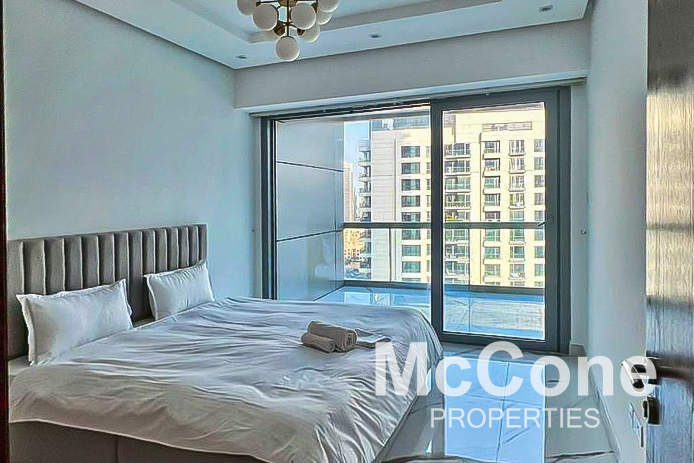 1 Bedroom Apartment for Sale in 8 Boulevard Walk, Downtown Dubai — photo 6 of 12