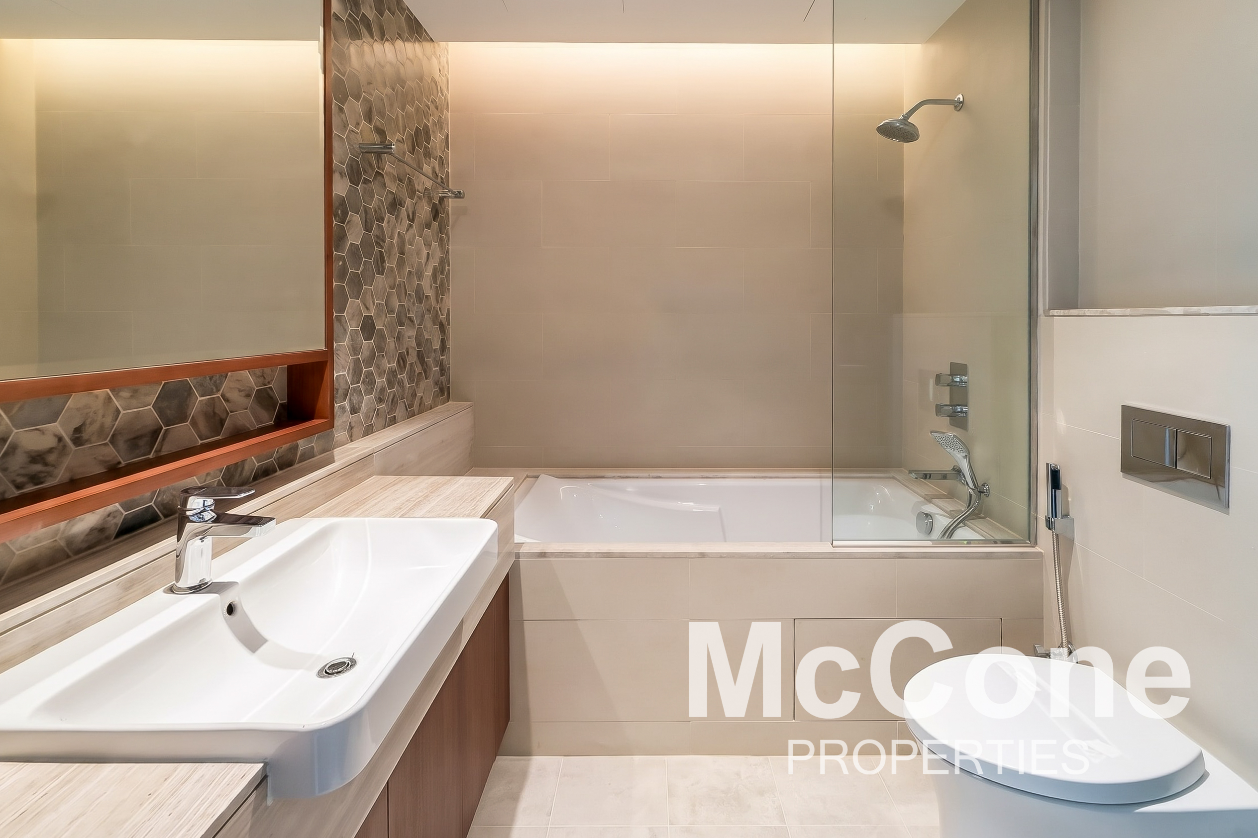 3 Bedroom Apartment for Sale in Imperial Avenue, Downtown Dubai — photo 9 of 11
