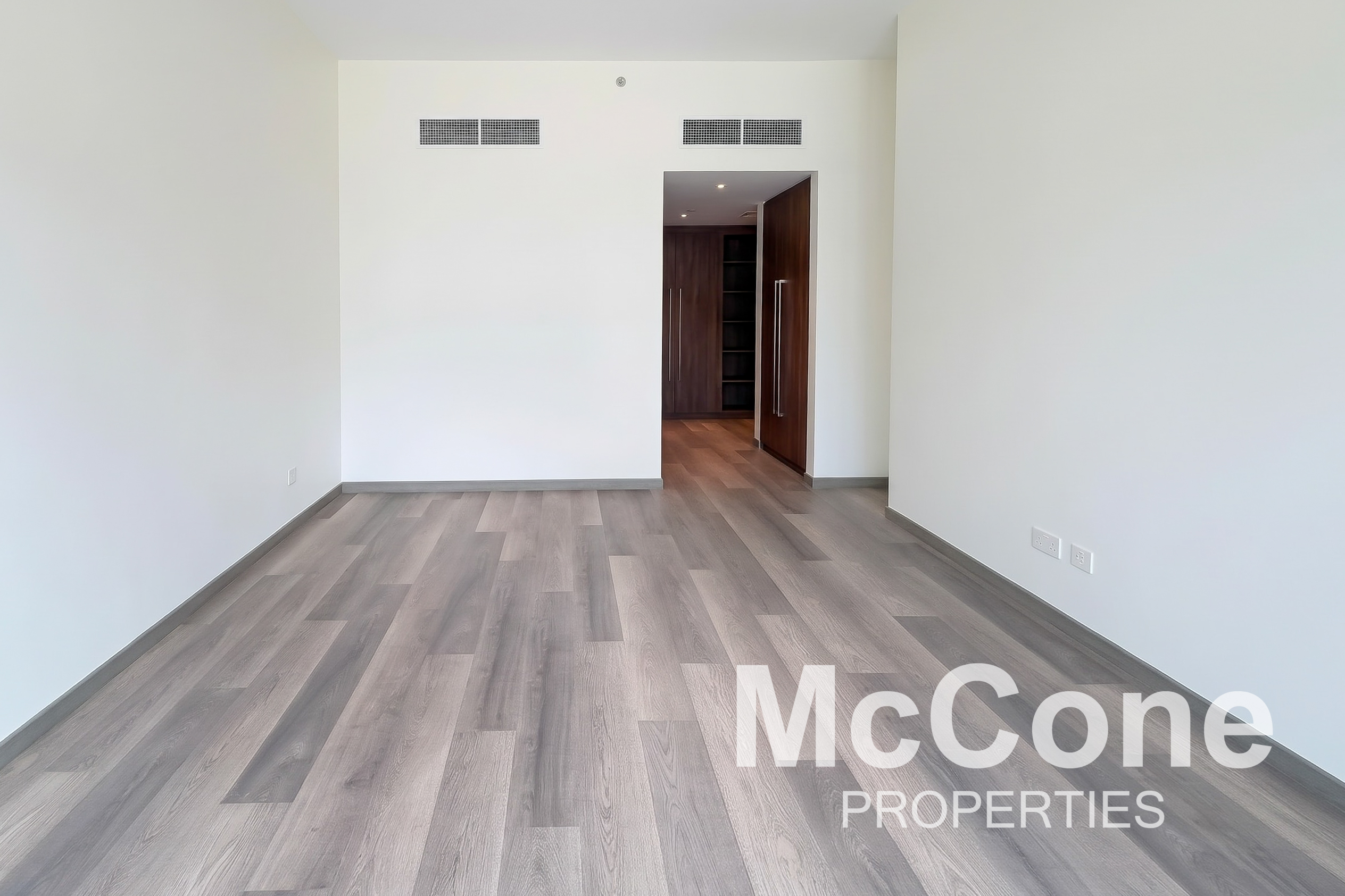 3 Bedroom Apartment for Sale in Imperial Avenue, Downtown Dubai — photo 6 of 11