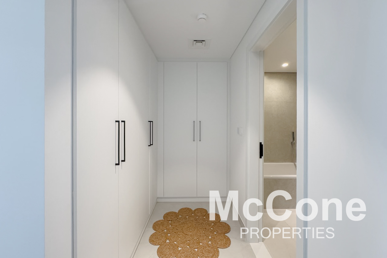 2 Bedroom Apartment for Sale in Cubix Residences, Jumeirah Village Circle — photo 6 of 18
