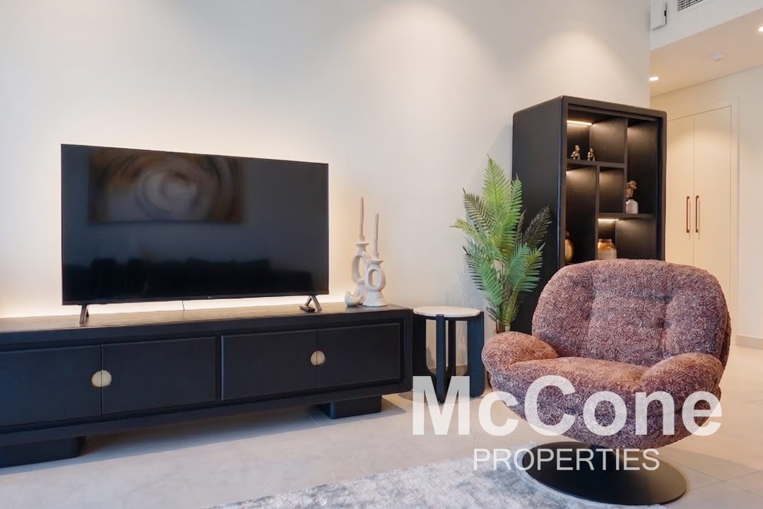 2 Bedroom Apartment for Sale in Cubix Residences, Jumeirah Village Circle — photo 3 of 18