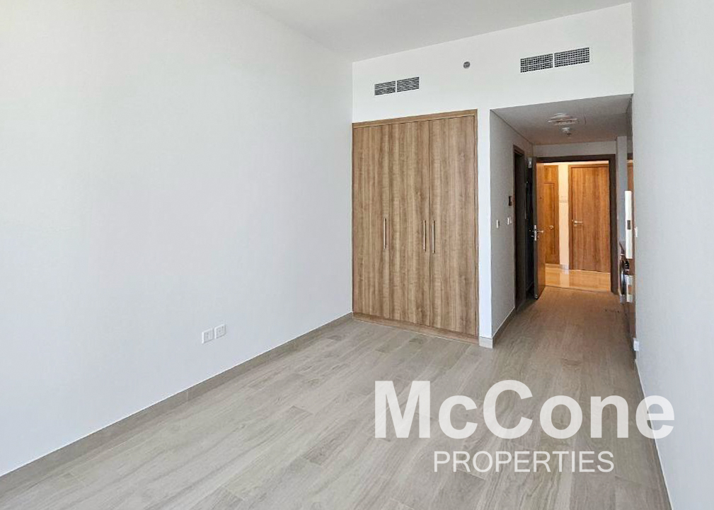 Studio Apartment for Sale in Azizi Riviera Beachfront, Meydan — photo 2 of 10