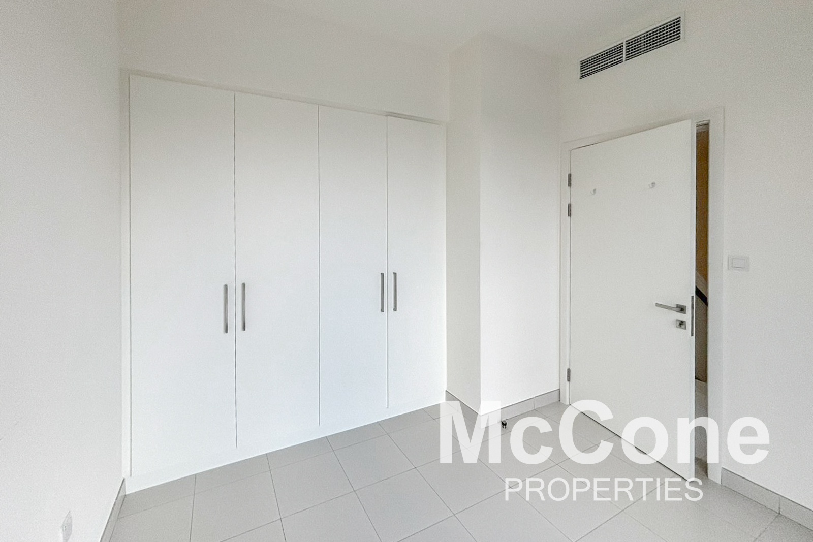 4 Bedroom Villa for Sale in Parkside 1, Dubai South (Dubai World Central) — photograph 12 of 23