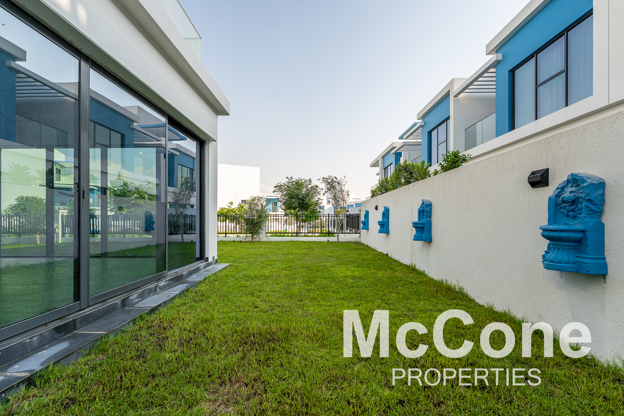 5 Bedroom Townhouse for Sale in Santorini, Damac Lagoons — photograph 28 of 30
