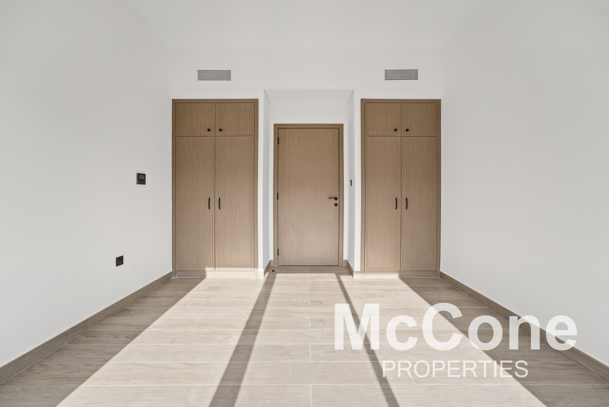 5 Bedroom Townhouse for Sale in Santorini, Damac Lagoons — photograph 16 of 30