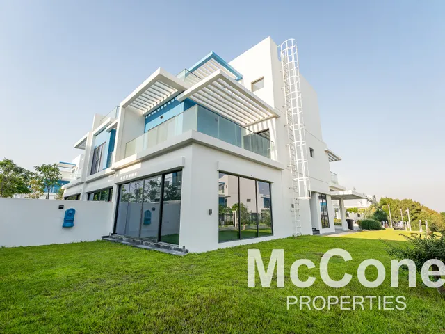 5 Bedroom Townhouse for Sale in Santorini, Damac Lagoons