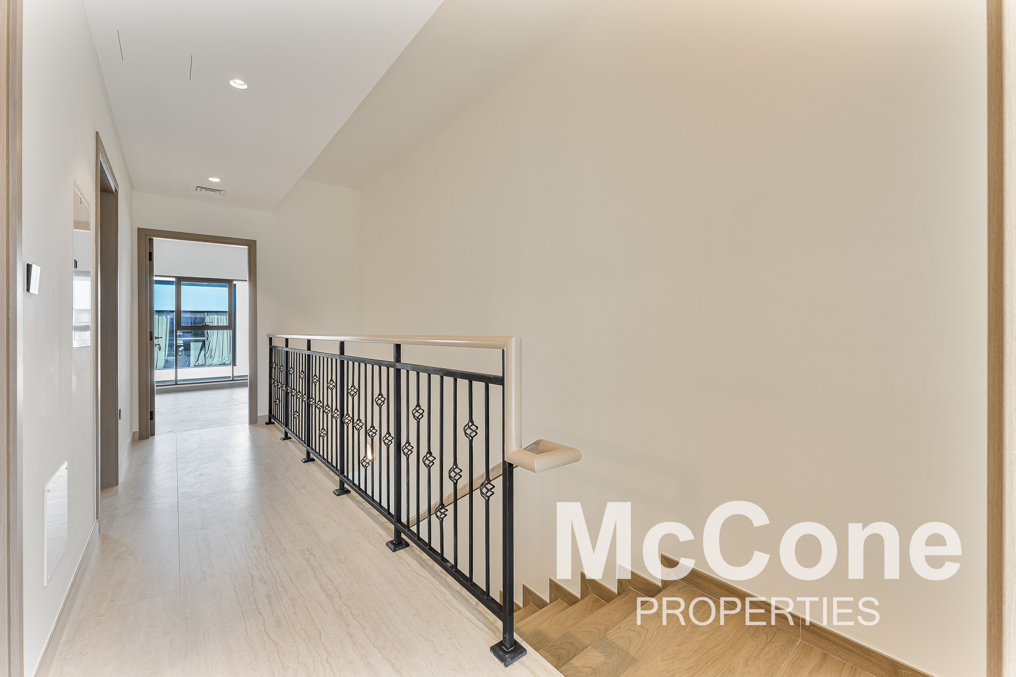 5 Bedroom Townhouse for Sale in Santorini, Damac Lagoons — photograph 12 of 16