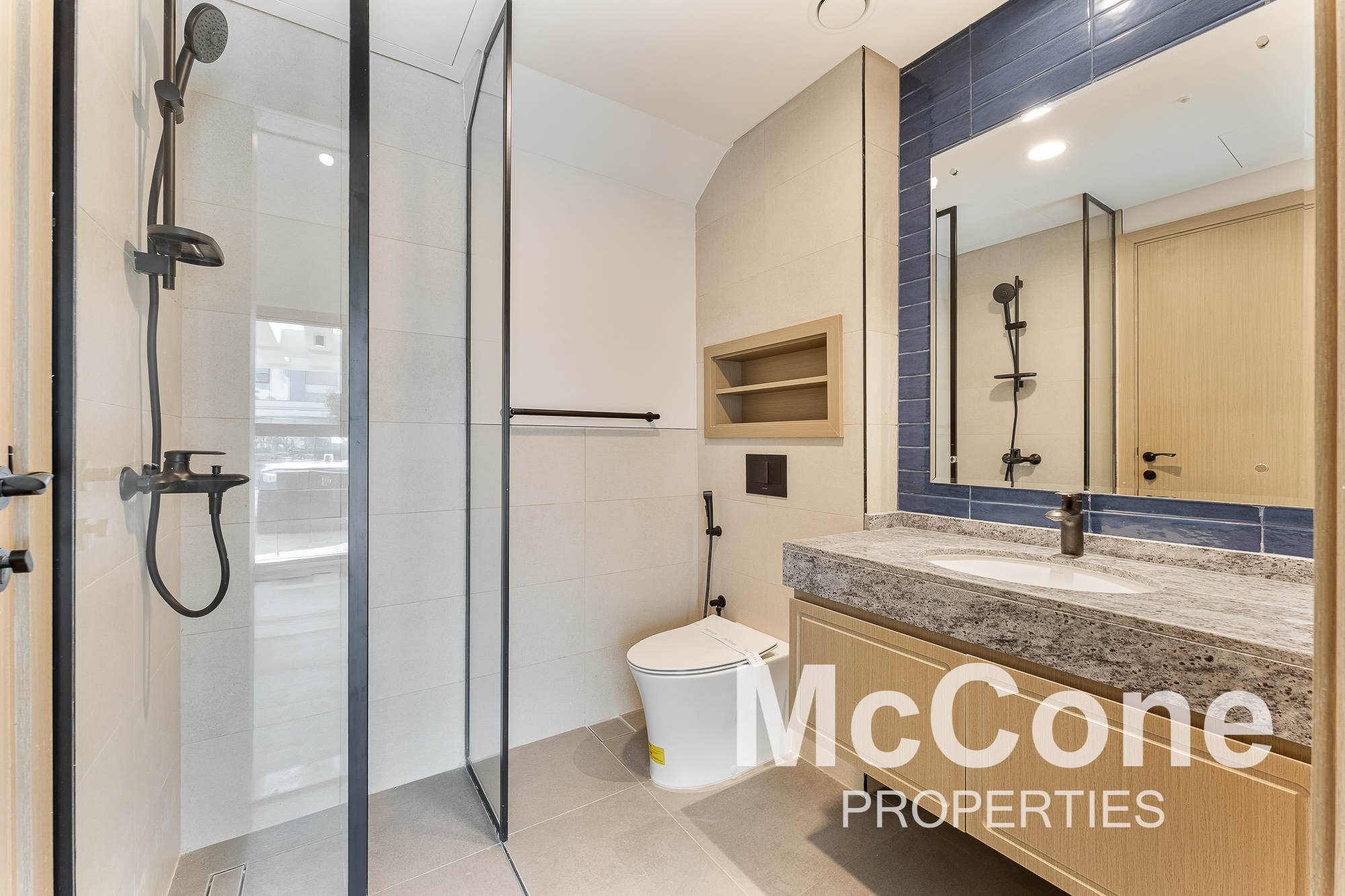 5 Bedroom Townhouse for Sale in Santorini, Damac Lagoons — photograph 13 of 16