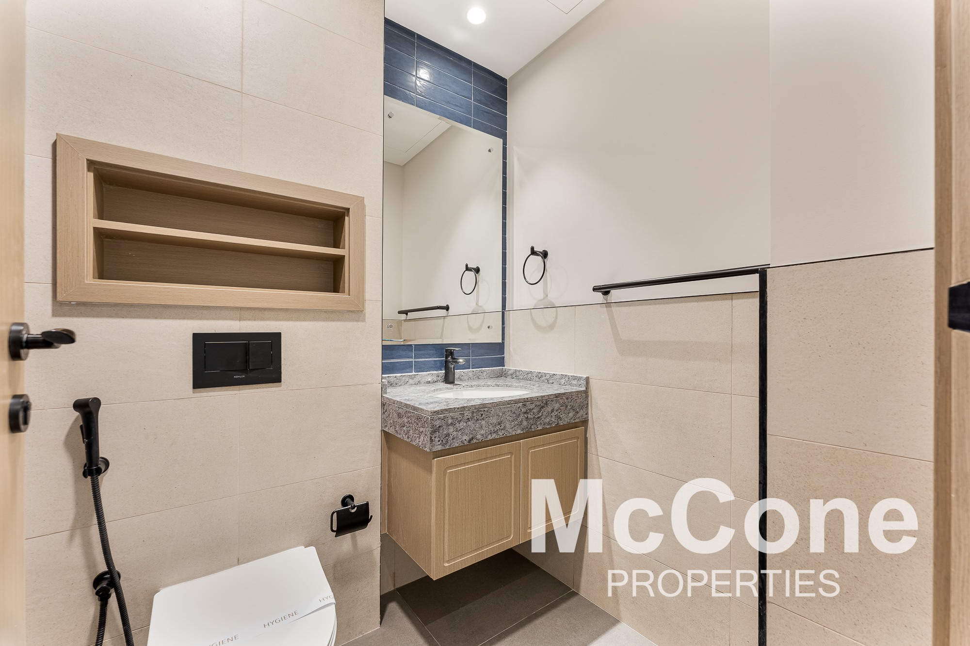 5 Bedroom Townhouse for Sale in Santorini, Damac Lagoons — photograph 15 of 16