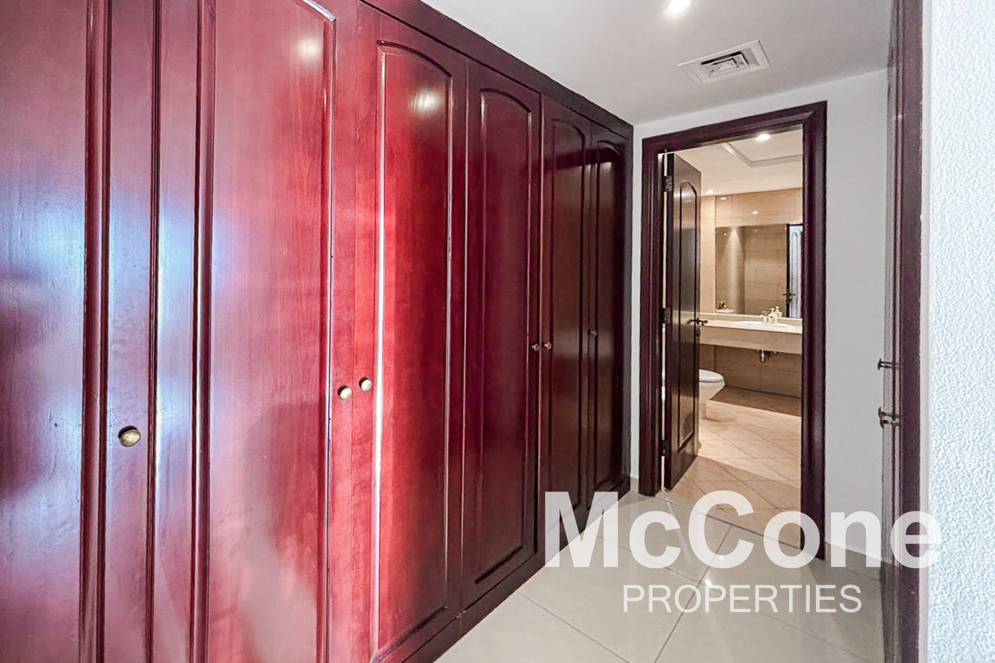 3 Bedroom Penthouse for Sale in Royal Breeze 2, Al Hamra Village — photograph 12 of 20