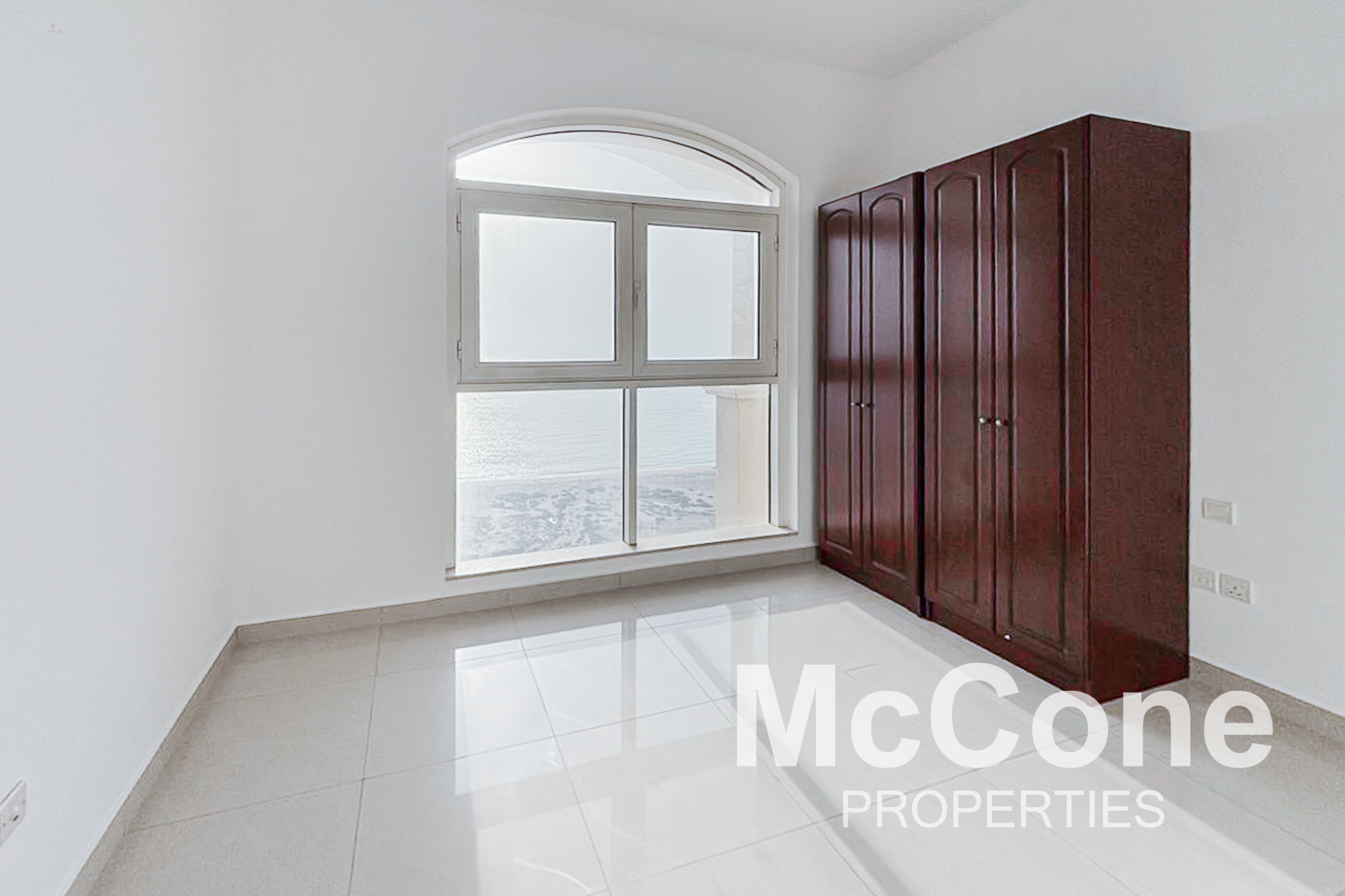 3 Bedroom Penthouse for Sale in Royal Breeze 2, Al Hamra Village — photograph 10 of 20