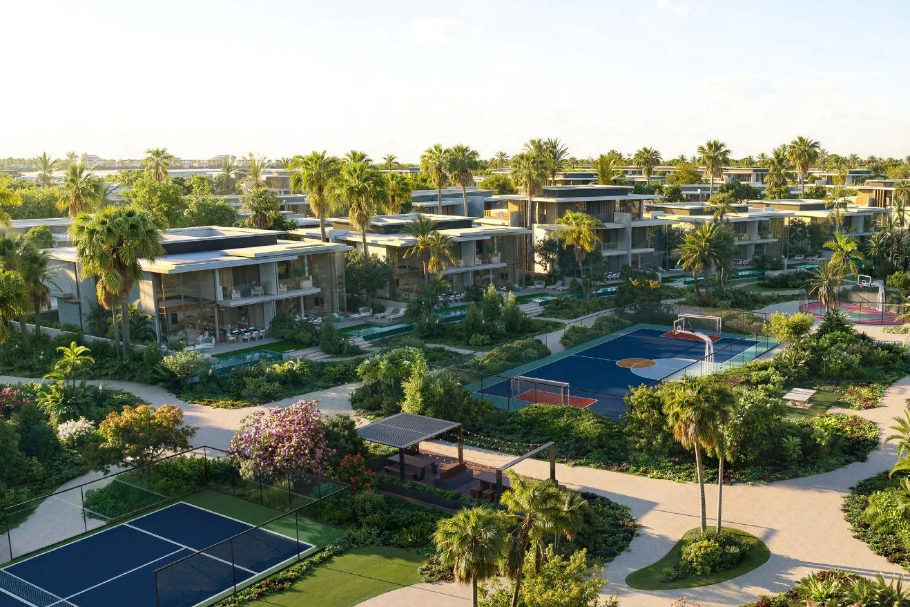 Padel and multi-sport courts set among gardens and villas